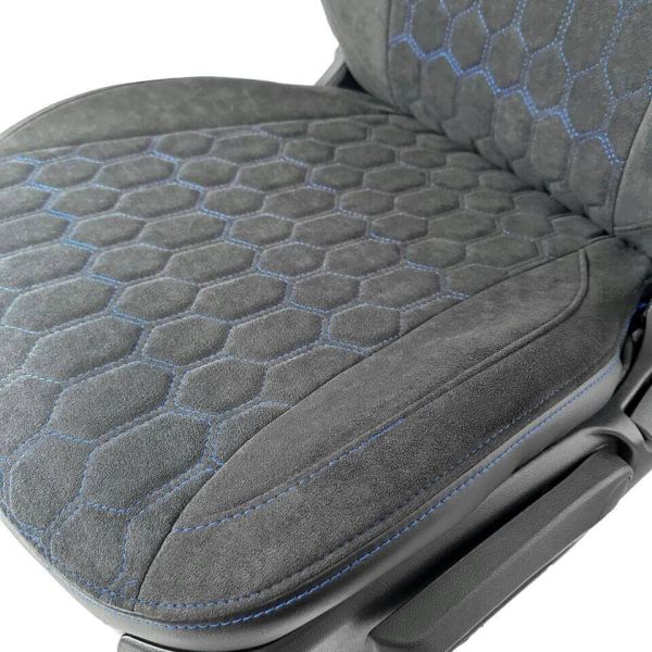 Чехлы Велюр на Haval Jolion